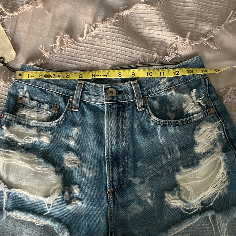 Nwt Rag And Bone Cut Off Jean Shorts Size 28 Runs… - image 3